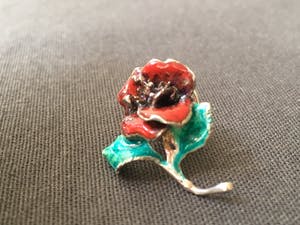 Ehinger-Schwarz - Gesigneerde broche versierd met kleurrijk email (1e gehalte zilver) kopen? Bied vanaf 45!