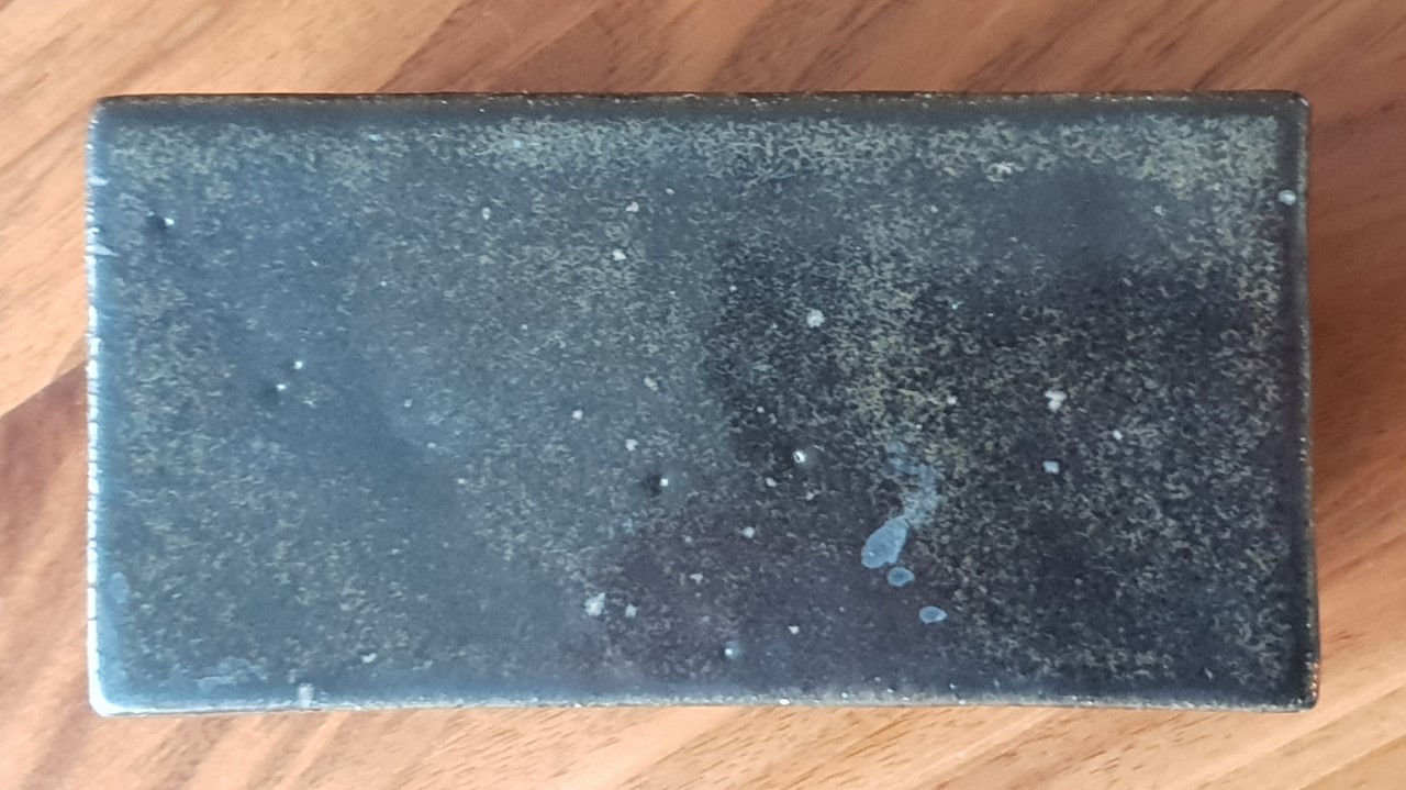 Niet of onleesbaar gesigneerd - keramiek, box, monogram doch voor mij onbekend kopen? Bied vanaf 1!