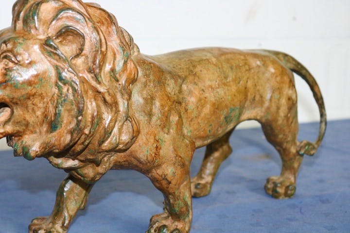 Pierre Chenet - bronzen leeuw kopen? Bied vanaf 350!