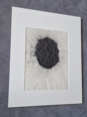 Vinh Phuong - intrigerende abstracte gemengde techniek (grafiet, houtskool, gouache) kopen? Bied vanaf 68!
