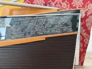 Piet Tuytel - handgesigneerd sculptuur | 'Radio' | Arte Povera 1979 kopen? Bied vanaf 300!