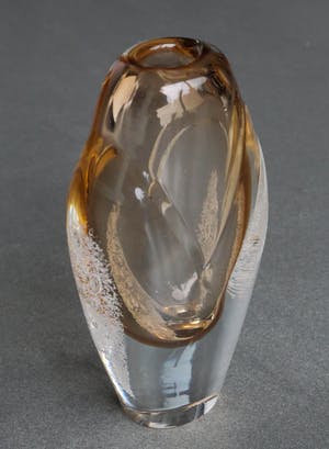 Jan Beranek - Vaas met ingesloten luchtbellen kopen? Bied vanaf 1!