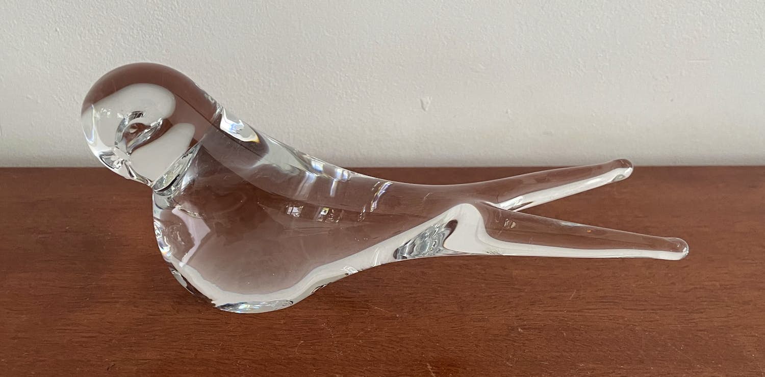 F.M. Konstglas - Kunstglazen figuur van een zwaluw verkocht voor € 48!