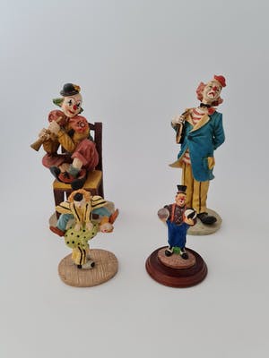 Niet of onleesbaar gesigneerd - Set van 4 Clowns kopen? Bied vanaf 1!
