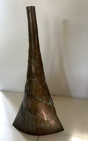 Niet of onleesbaar gesigneerd - Modern Groot Koperen Object kopen? Bied vanaf 1!