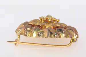 Vintage antique 18K gold brooch kopen? Bied vanaf 237!