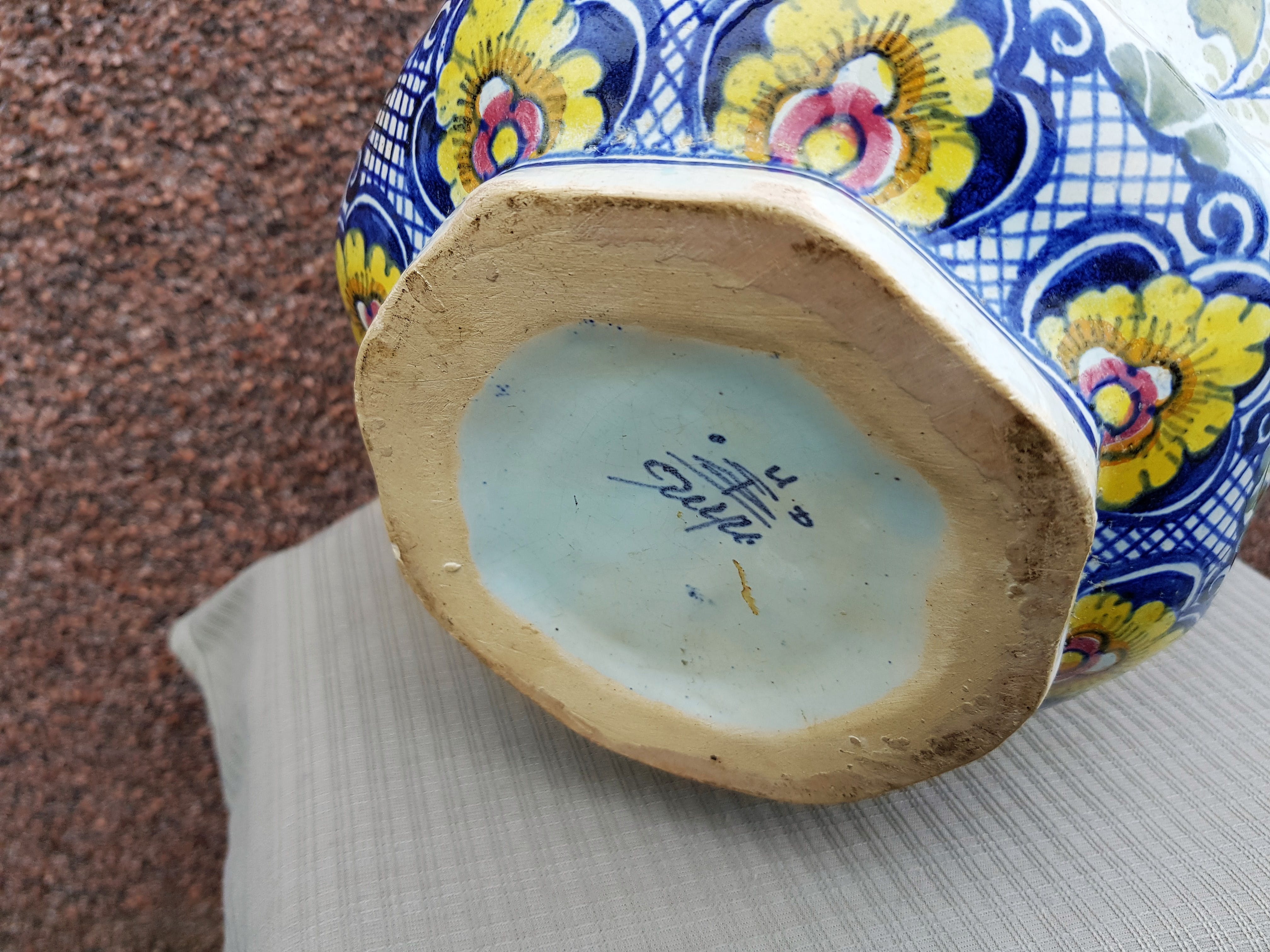 Potterie Oud Delft - Grote Dekselvaas - Polychrome kopen? Bied vanaf 50!