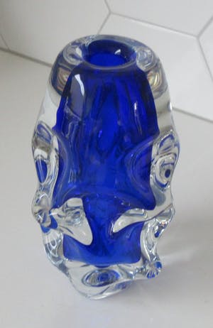 Jan Beranek - Cobalt blauwe dikwandige kunstglazen vaas kopen? Bied vanaf 45!