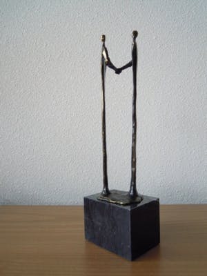 Corry Ammerlaan - Prachtig beeldje op sokkel " BEDANKT " kopen? Bied vanaf 35!