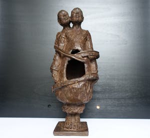 Brons (Onbekend) - "verbonden" Uniek beeld!! kopen? Bied vanaf 10!