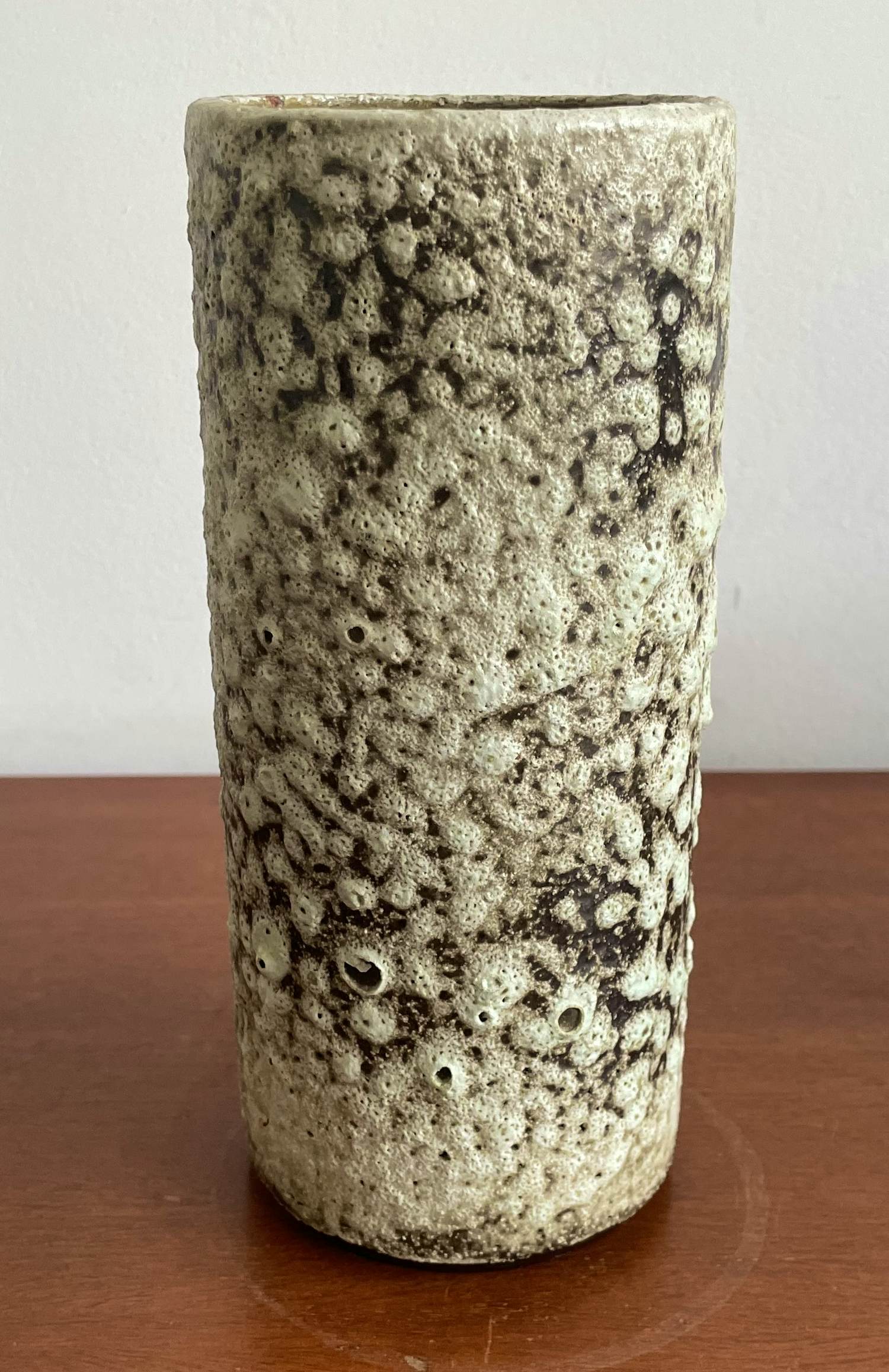 Pieter Groeneveldt - Vintage bruisglazuren kokervaas model 104/20 verkocht voor € 38!