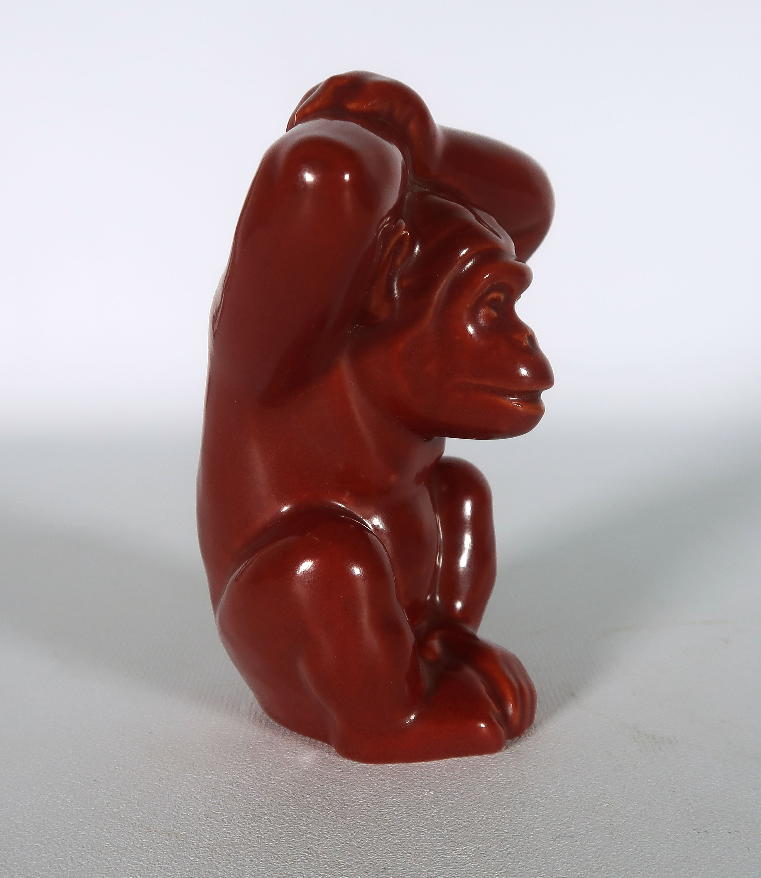 Svend Lindhart - Aardewerk, Zittend aapje kopen? Bied vanaf 35!