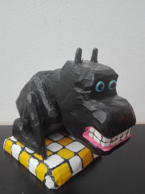 Peter Bastiaanssen - Zittend hondje op geblokt kleedje, zonder titel kopen? Bied vanaf 75!