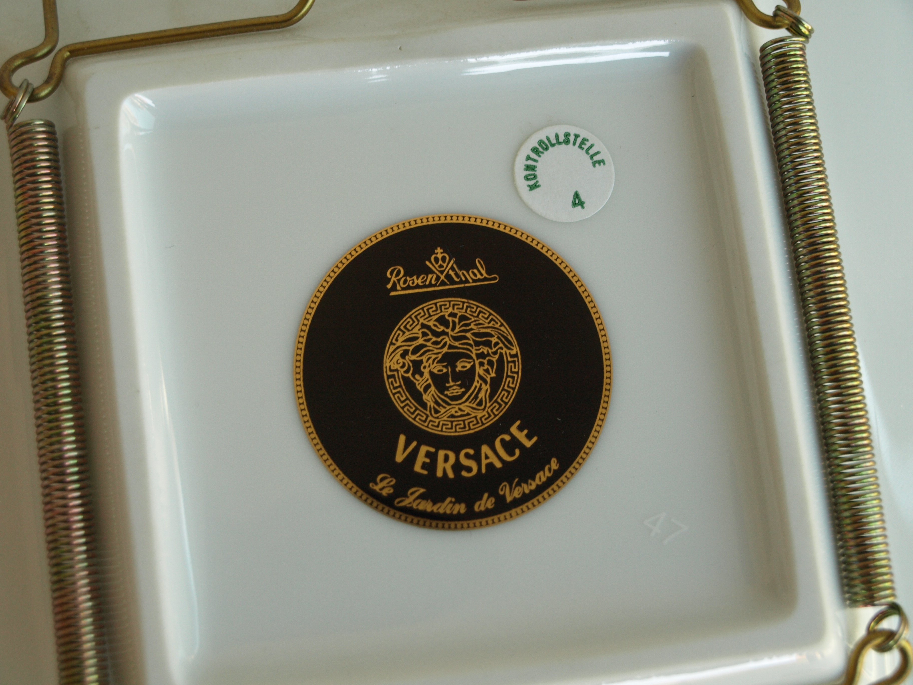 Gianni Versace - Versace meets Rosenthal – Le Jardin de Versace – Vierkant schaaltje kopen? Bied vanaf 1!