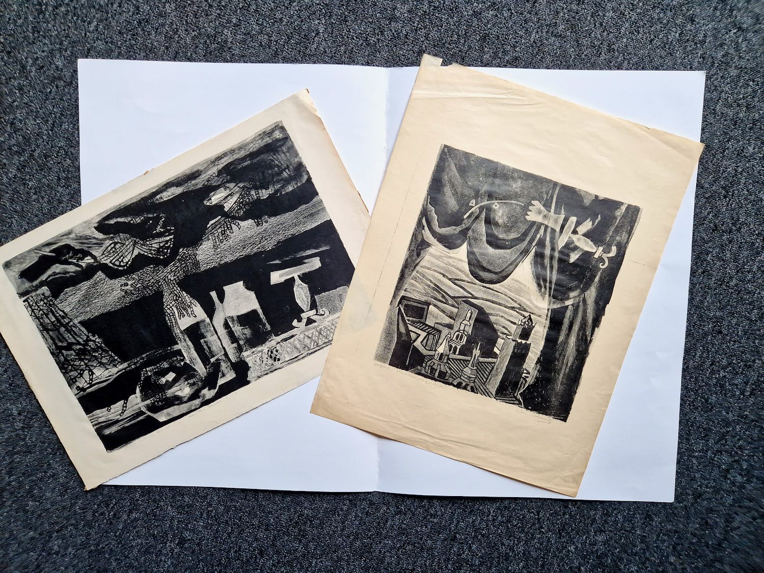 Wim Beuning - TWEE (2) Grote E.A. Litho's "stad met gordijnen & flessen" - zeer kleine oplage kopen? Bied vanaf 26!