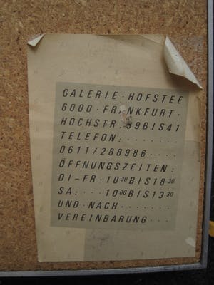 Niet of onleesbaar gesigneerd - Galerie Hofstee Frankfurt - Magisch Realisme handgekleurde Ets - gesigneerd kopen? Bied vanaf 10!