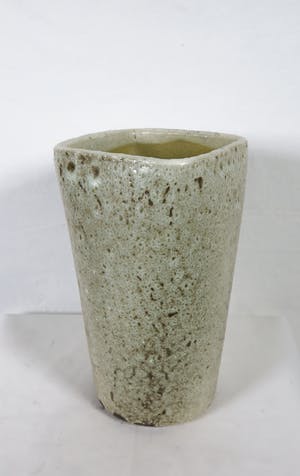 Pieter Groeneveldt - Lot van drie aardewerken vaasjes kopen? Bied vanaf 45!