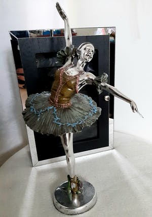 Curiosa - Sieraden kast en sieradenstandaard-ballerina kopen? Bied vanaf 1!