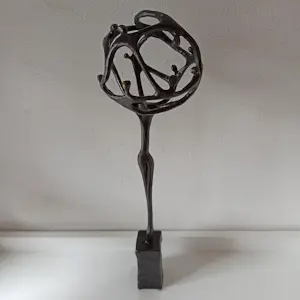 Corry Ammerlaan - Bronzen sculptuur met abstracte figuren kopen? Bied vanaf 20!