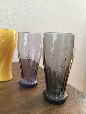 Jean Paul Gaultier - Marc Jacobs, Karl Lagerfeld design flessen en Coca Cola glazen kopen? Bied vanaf 1!