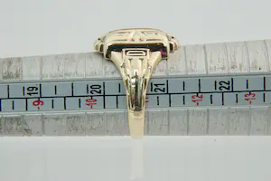 81- Mooi bewerkte, rechthoekige 10krt BWGG USA Salisbury Elk Lick ring kopen? Bied vanaf 400!