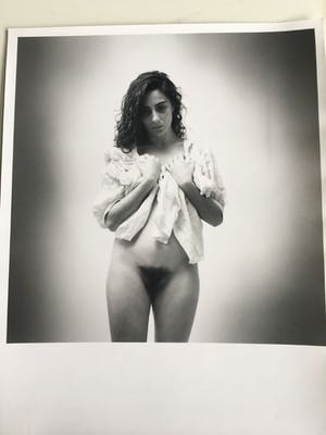 Renald Destrez - Femme nue kopen? Bied vanaf 50!