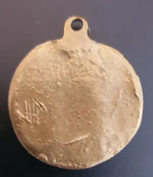 Jana Paroubek - Bronzen hanger (sieraad) kopen? Bied vanaf 195!