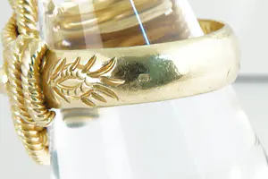 30 - Grote & zware (20gr) Surinaamse 18 Krt geelgouden heren "mattenklopper"ring kopen? Bied vanaf 580!