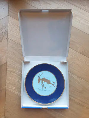 Salvador Dali - Porseleinen bord "Steenbok" diameter 21 cm kopen? Bied vanaf 50!