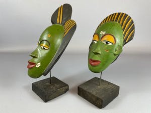 Yoruba - 2 African Yoruba passport masks - Nigeria. kopen? Bied vanaf 15!