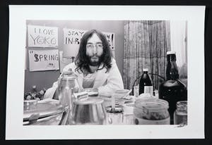 Nico Koster - Foto, John Lennon in het Hilton hotel kopen? Bied vanaf 100!