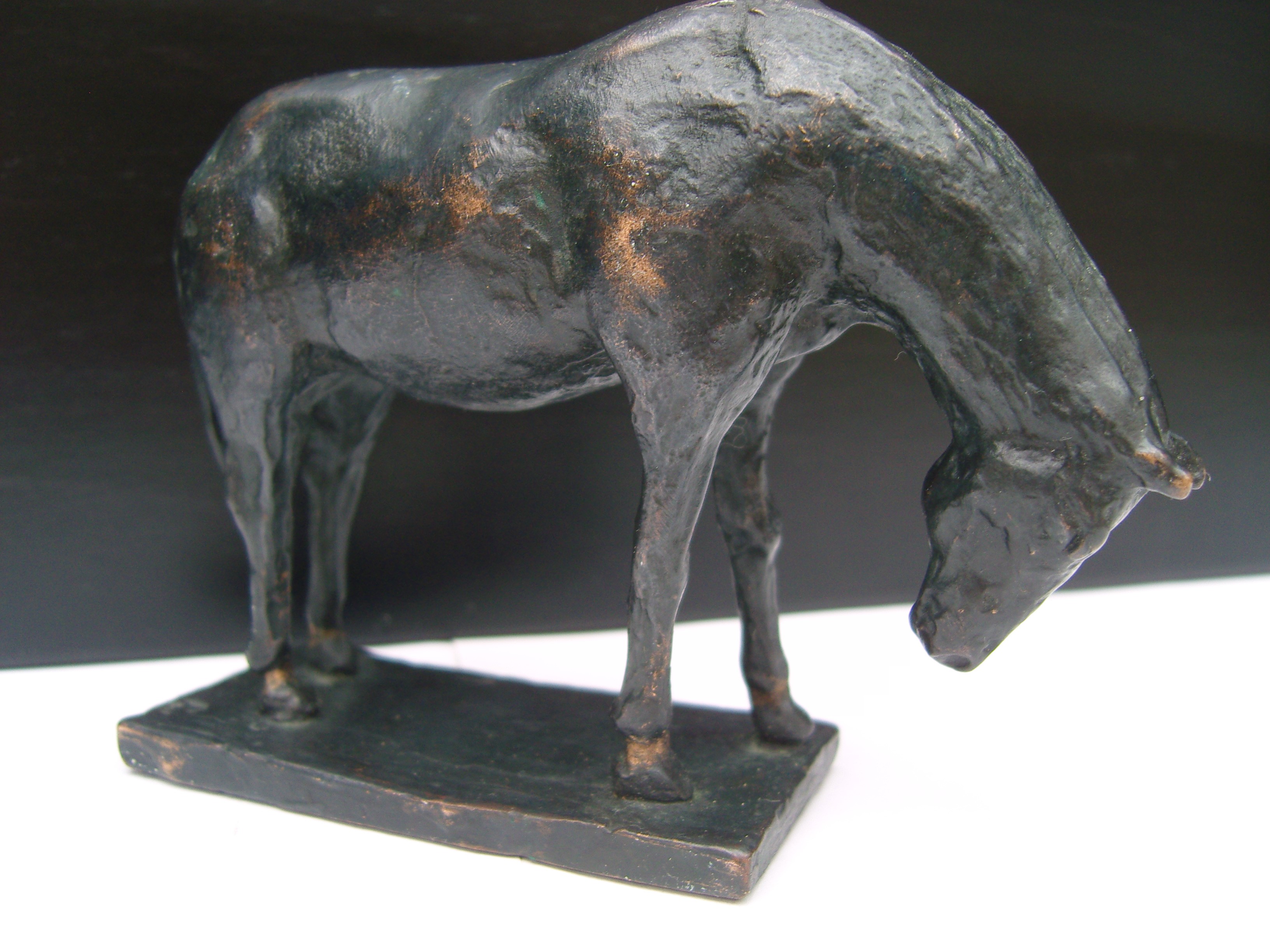 Petronella Wijnekus - Bronzen beeldje van paard kopen? Bied vanaf 150!