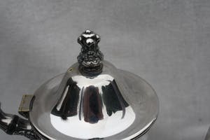 Niet of onleesbaar gesigneerd - Stijlvolle Oneida USA Silver Plate Koffie/Theeset Verzilverd (20e eeuw) kopen? Bied vanaf 1!