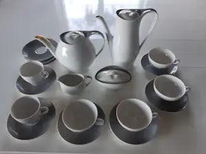 AcheterAndries Dirk Copier - Koffie- en theeservies Larissa ontworpen door Copier uitgegeven door Eschenbach? Enchérissez de 100!