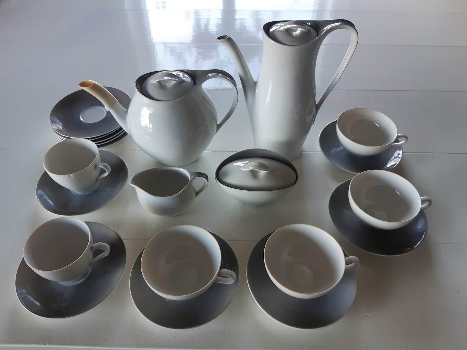 Andries Dirk Copier - Koffie- en theeservies Larissa ontworpen door Copier uitgegeven door Eschenbach kopen? Bied vanaf 100!