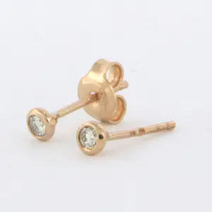 18k rood gouden oorknoppen bezet met briljant geslepen diamant 0.12ct G/H VS/SI kopen? Bied vanaf 185!