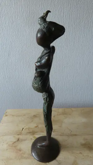 Abdulaye Gandema - Afrikaanse vrouw onderweg met haar baby kopen? Bied vanaf 55!
