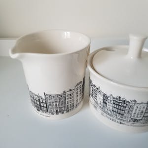 Villeroy & Boch - Melk- en suikerpotje Amsterdamse grachten, 60s spaaractie van Nutroma kopen? Bied vanaf 15!