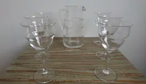 Niet of onleesbaar gesigneerd - Geguillocheerde waterkan met 6 art-deco portglazen kopen? Bied vanaf 1!