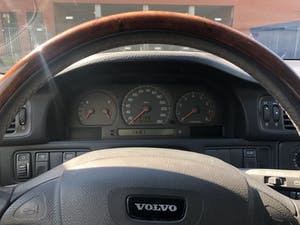 Peter Horbury - klassieke Volvo V70 met een interieur van José Luis Diaz de La Vega kopen? Bied vanaf 1!