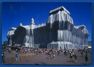 Christo - Handgesigneerde artcard Wrapped Reichstag + Taschen boek kopen? Bied vanaf 1!