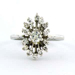 18k witgouden entourage ring bezet met briljant en single cut geslepen diamanten verkocht voor € 400!