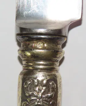 Antiek ´zilveren´ bestek, 27 stuks en antiek ´verzilderd´ bestek, 14 stuks kopen? Bied vanaf 2200!