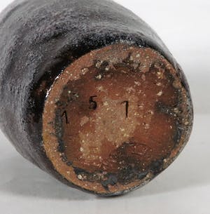 Pieter Groeneveldt - Lot van drie aardewerken vaasjes kopen? Bied vanaf 45!