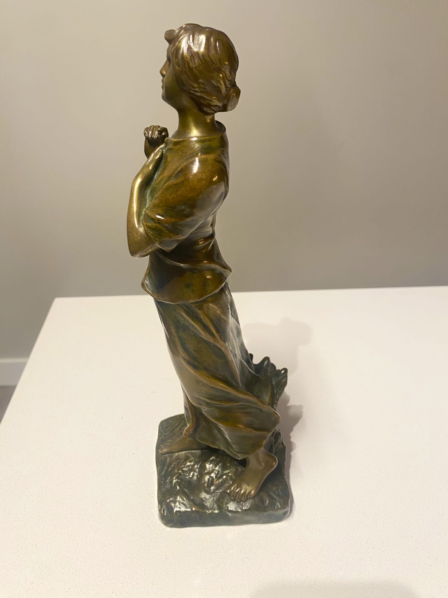 Eugène Marioton - Vrouw op blote voeten kopen? Bied vanaf 200!