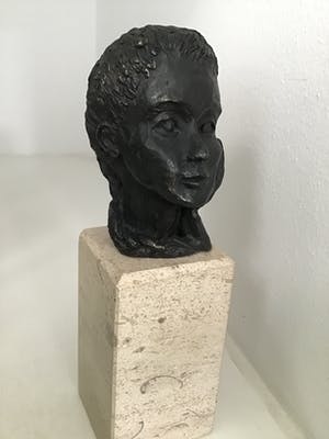 Astrid Veldhuyzen-Koppen - Sculptuur “ LUISTEREN “ kopen? Bied vanaf 65!