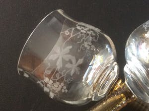 Niet of onleesbaar gesigneerd - Zes kristallen rijnwijnroemers kopen? Bied vanaf 1!