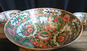 Niet of onleesbaar gesigneerd - Chinese famille rose schaaltjes kopen? Bied vanaf 1!