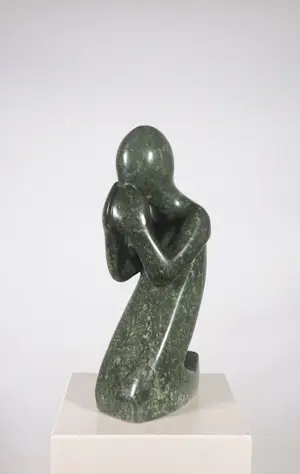 Christopher Kasina - en andere! Lot van drie stenen beelden kopen? Bied vanaf 1!