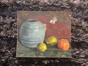 Adri Pieck - "Stilleven met wollegras" in aardewerk pot en fruit kopen? Bied vanaf 150!